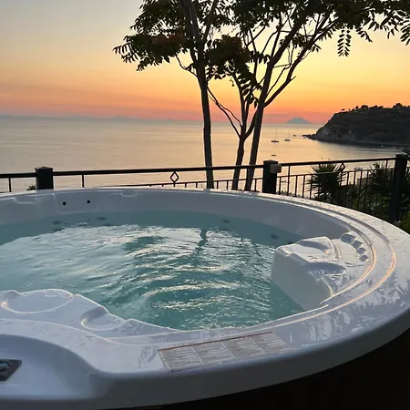 فيلة Tropea - Capo Vaticano - Di Ricadi - Versace سانتا ماريا